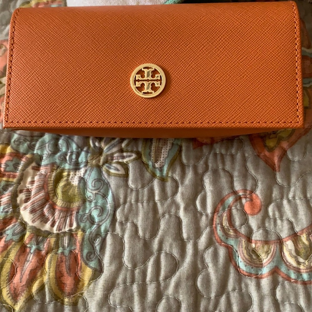 Tory Burch Sunglass case